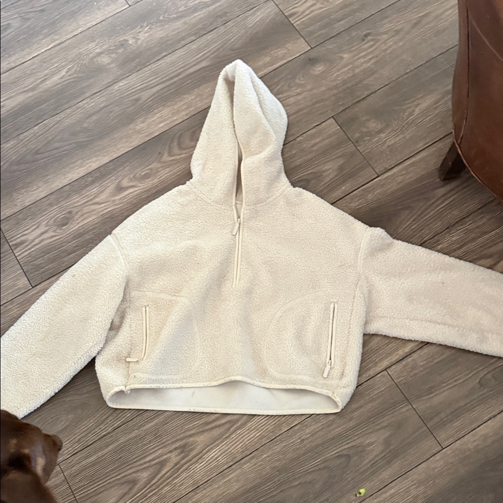 Uniqlo Off-White Sherpa Half-Zip Hoodie